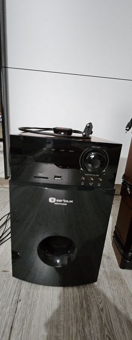 Boxe serioux HT5100C