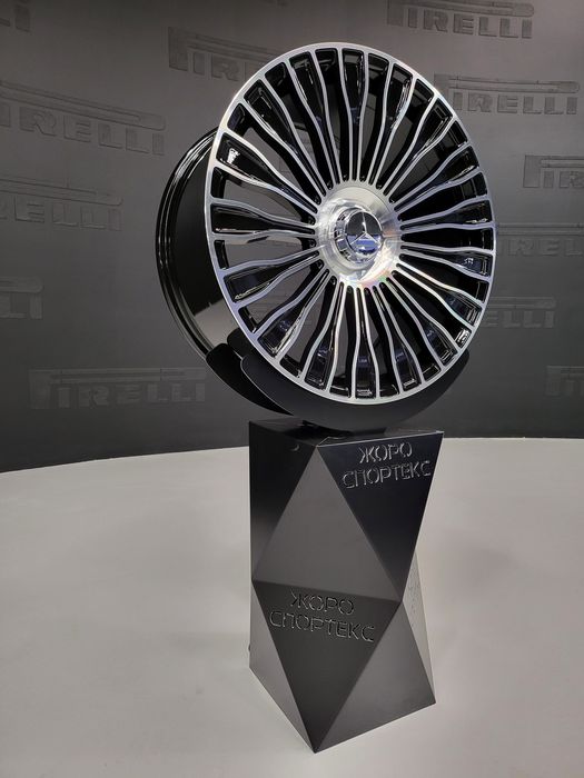 20цола Мерцедес Mercedes MAYBACH 4бр