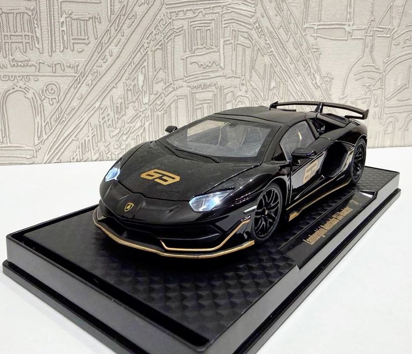 Lamborghini Aventador SVJ 1.32! Металлическая со светом и звуком