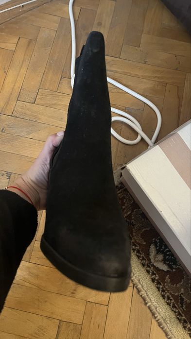 Дамски боти от естествен велур