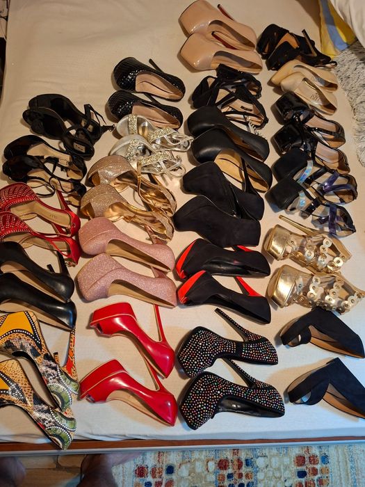 Pantofi cu platforma si toc analt