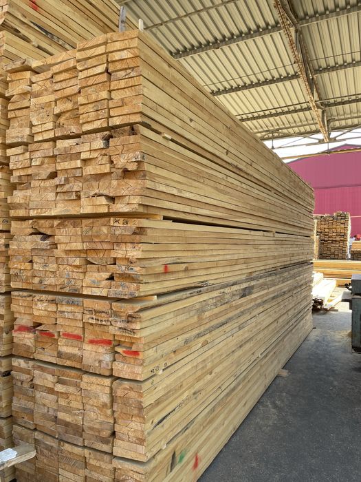 Пиломатериал доски балки стропилы