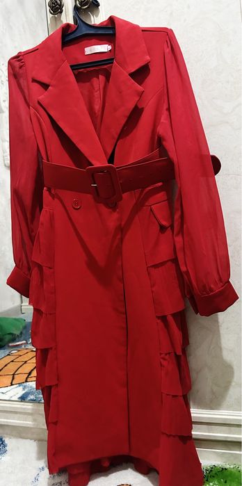 Платья красный вечерный