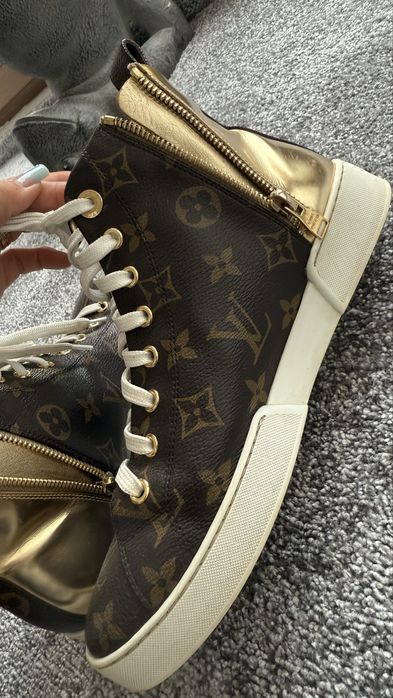 Tenesi Louis Vuitton