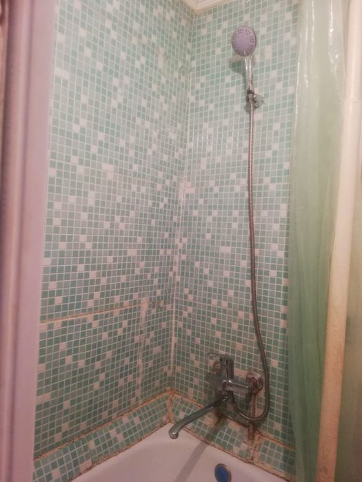 Продам маленькую студию район стодгородка серекбаева 1/2