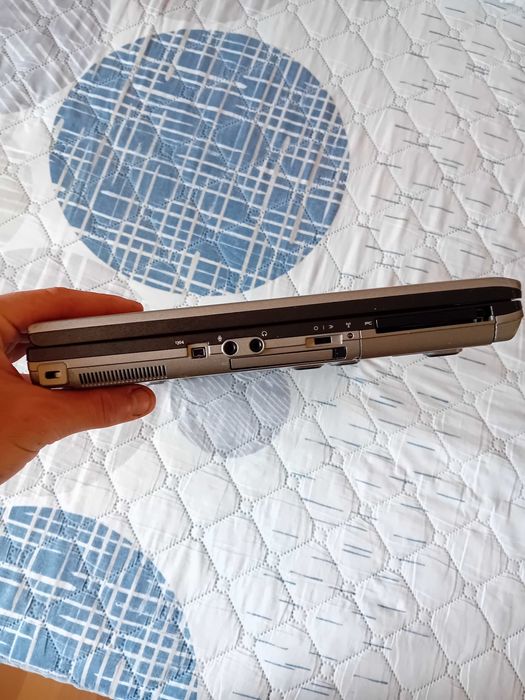 Лаптоп Dell Latitude D830