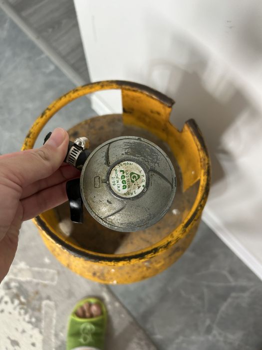 Продам желтый балон с редуктором!