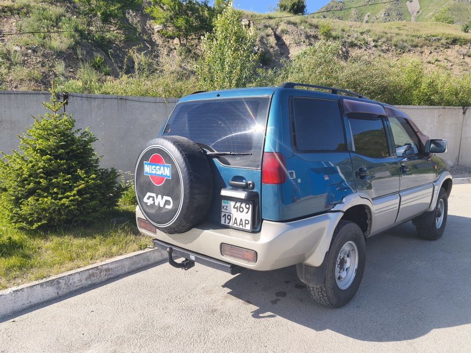 Nissan Mistral 1996