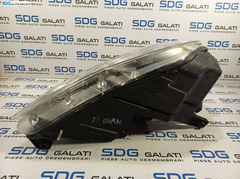 Far Stanga FARA Xenon Volkswagen Tiguan 2008 - 2011 Cod 5N2941031K [L1370]