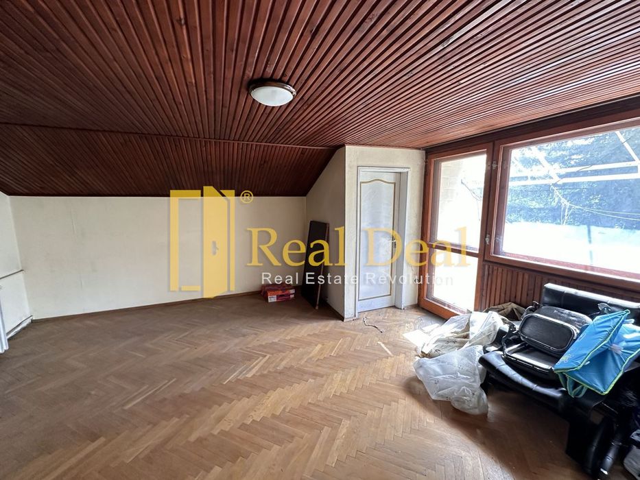 Продава се Къща в София, Изток - 280 кв.м за 7143 €/кв.м - Снимка #2