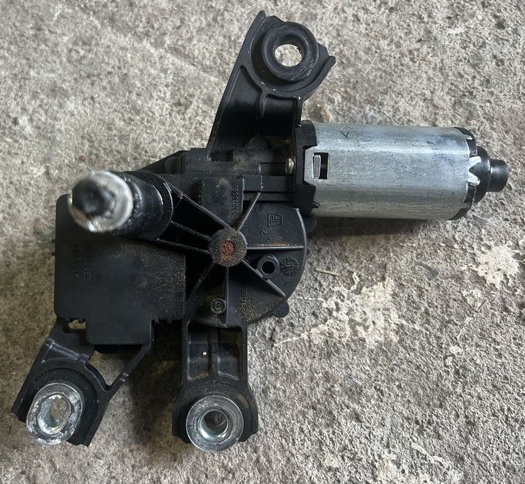 Моторче задна чистачка 3C9 955 711 A VW PASSAT B6 / B7