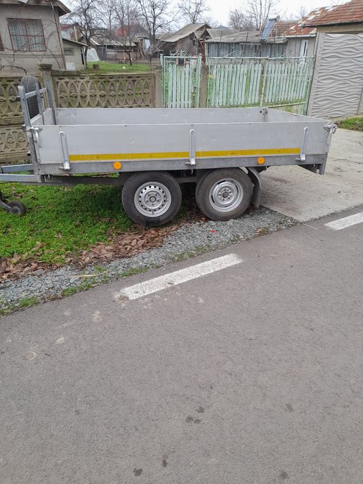 Vind remorca  doua axe din aluminiu