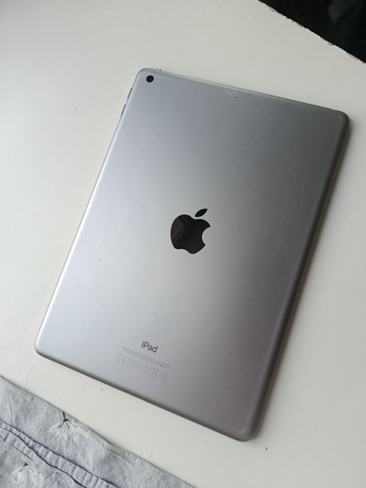 Iphone 8+ и ipad 5 поколения