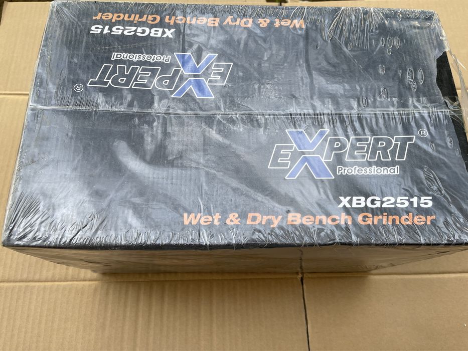 Polizor de banc uscat si umed Expert Professional XBG2515 250w 125/150 SIGILAT