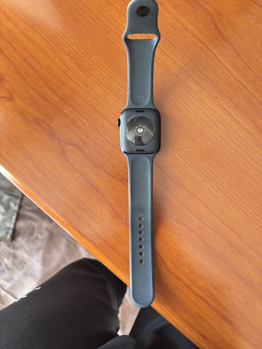Apple watch се2 44мм 2024