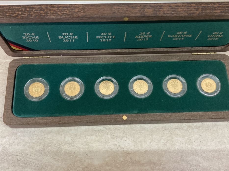 Златен сет монети 24K