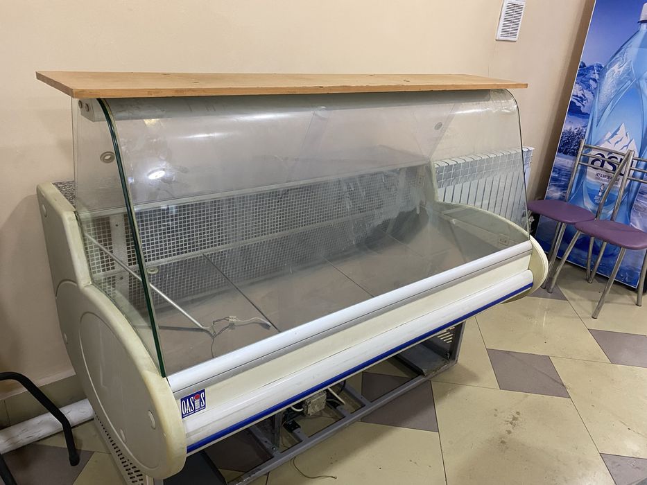 Ветринный холодильник