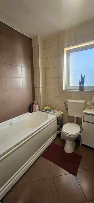 Pf Vand apartament 2 camere Intre Lacuri