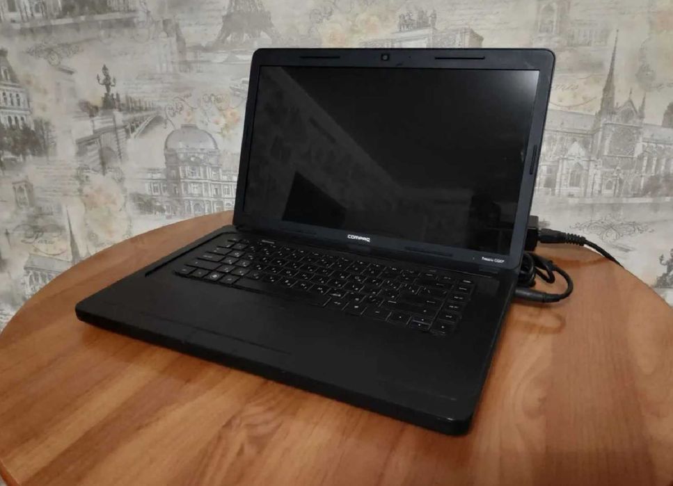 Ноутбук - 2 ядра / 6GB / 240GB SSD / батарея держит заряд