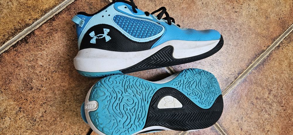 Ghete under armour baieti