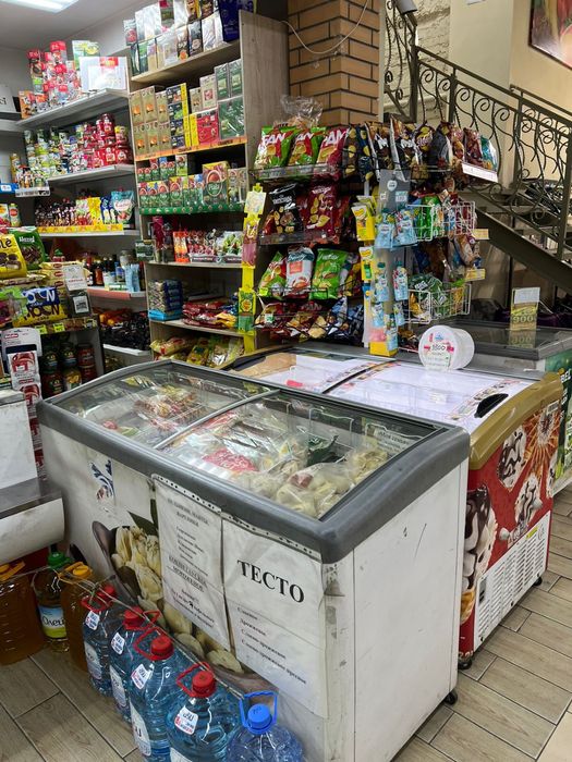 Отдел бакалей с хорошим потоком