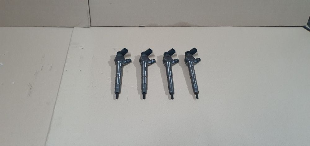 Injectoare injector 2.0 tdi euro 6 04L130277AC golf 7 passat b8 audi