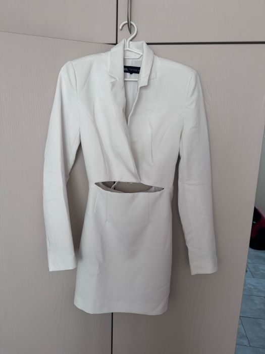 Бежаво яке Страдивариус