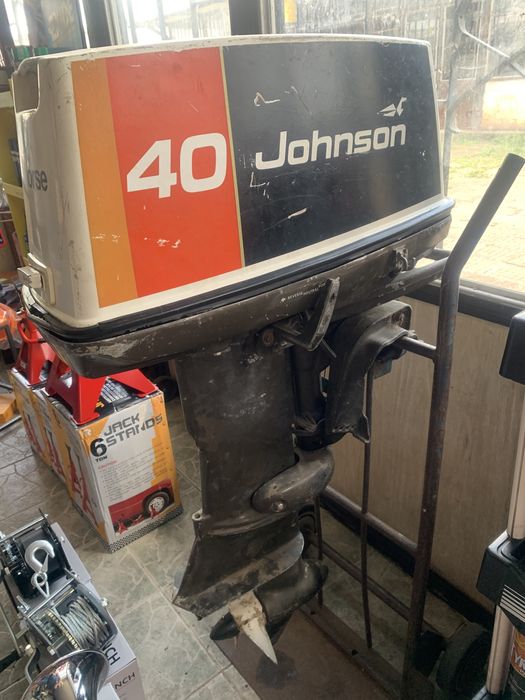 Johnson 40hp двигател