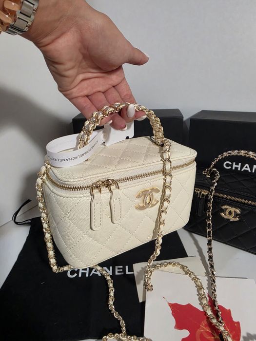 Дамска чанта Chanel Vanity Case 17C