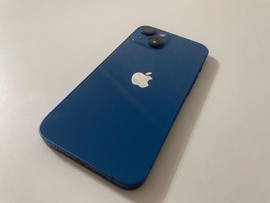 Айфон 13почти новый