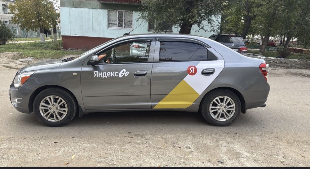 Продам наклейки на Джили Эмгранд
