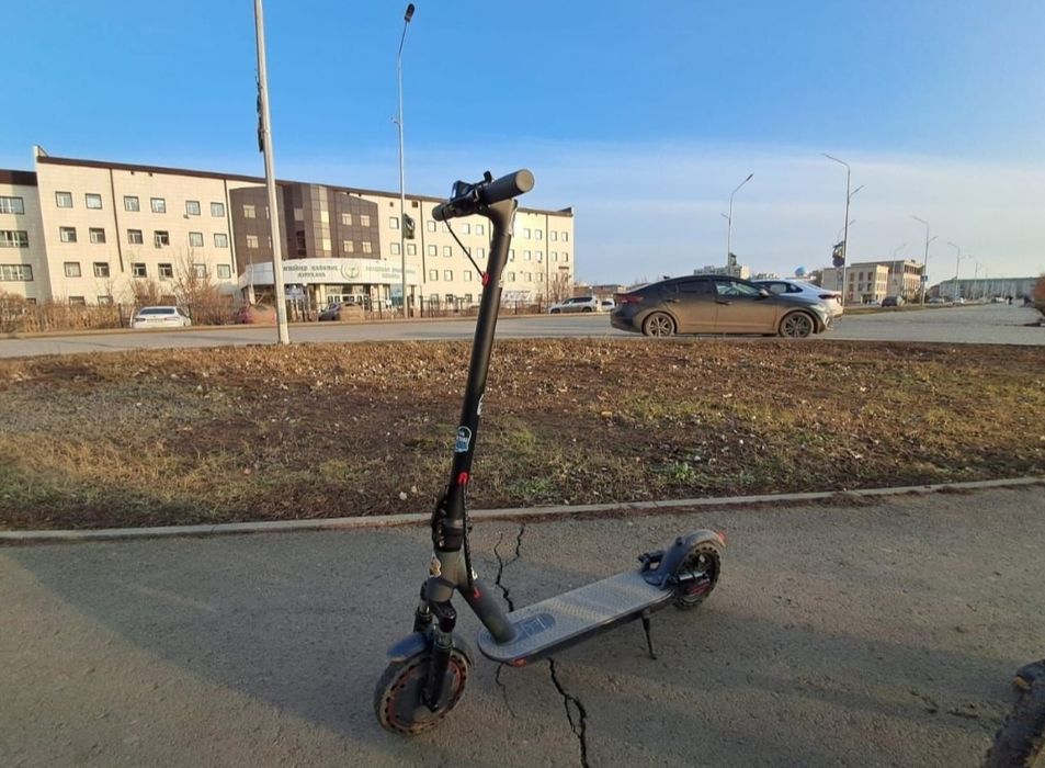 ПРОДАЮ M365 pro lux