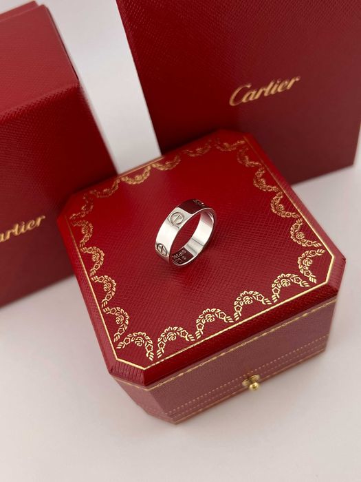 Кольцо Cartier Love