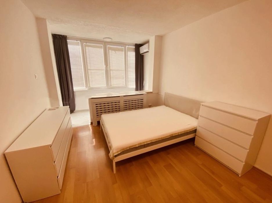 Дава се под наем Двустаен апартамент в София, Център - 55 кв.м за 500 € - Снимка #3