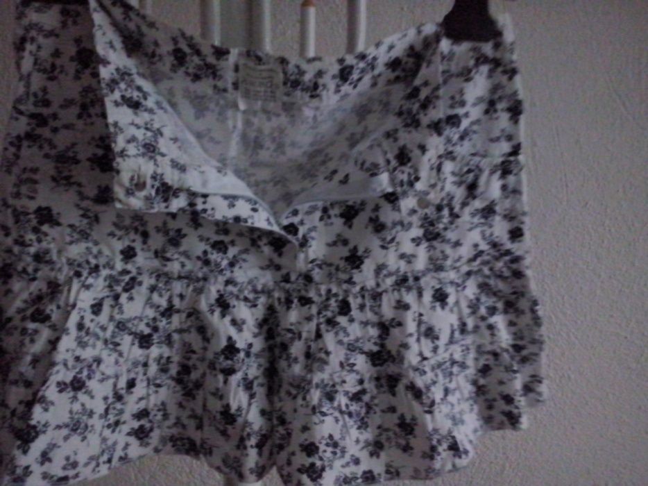 Къса поличка за момиче