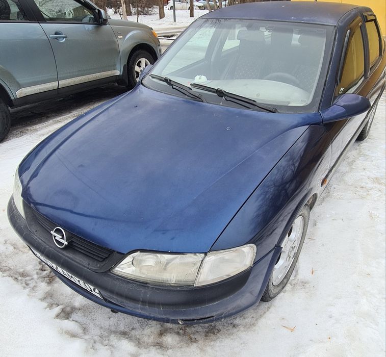 опель вектра б. 1,8 Автомат