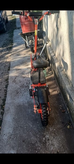 De vânzare trotineta electrica stare bună ca și noua