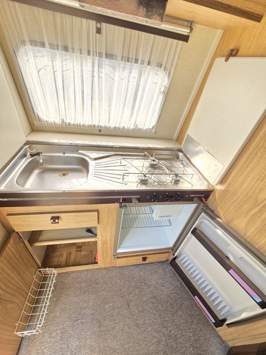 Продава се караване AVENTO MASTER 350 TL