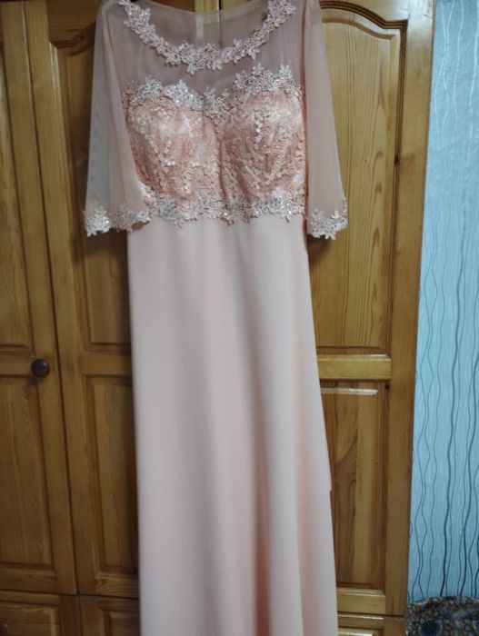 Официална рокля!