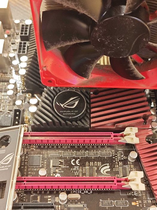 Комплект X58 Asus Rampage III Extreme s1366 + 6 core X5670 + 12GB DDR3