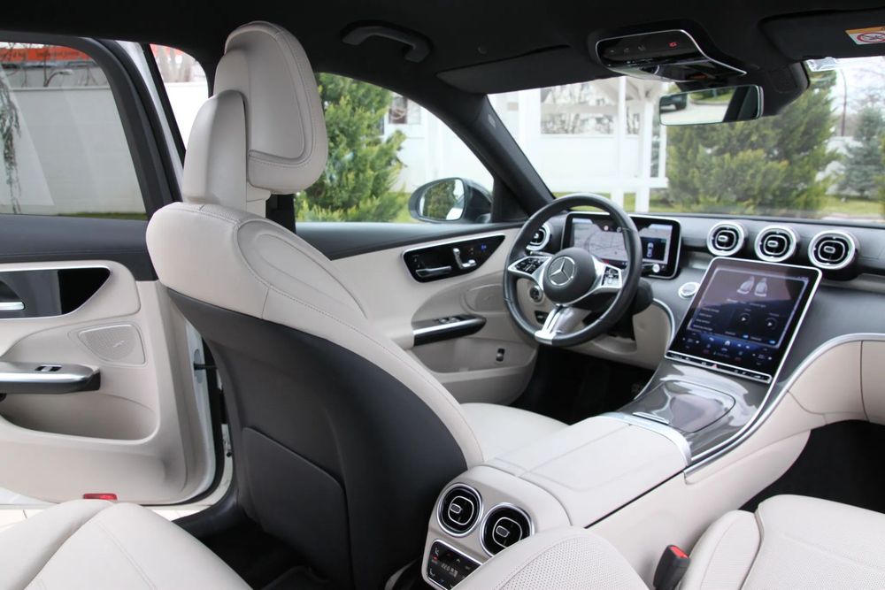 Mercedes-Benz C 300d 265PS 4MATIC-ca nou/ 2xMASAJ/ 4xCLIMA/ Sc. Memorii Ventilate/ TVA
