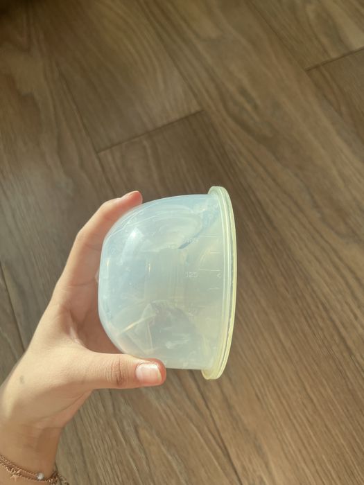 СРОЧНО продаю электронный  молокоотсос