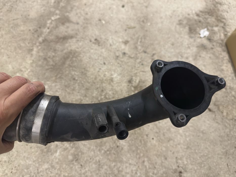 Charge pipe BMW g30 540i B58