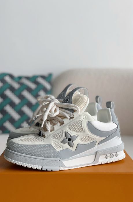 Louis Vuitton si Dior