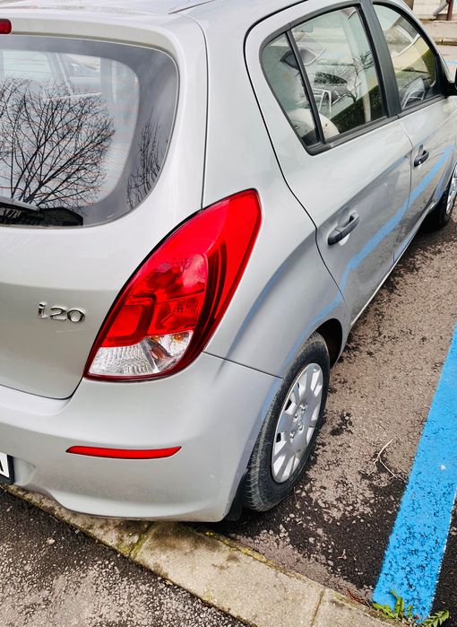 Vând HYUNDAI I 20