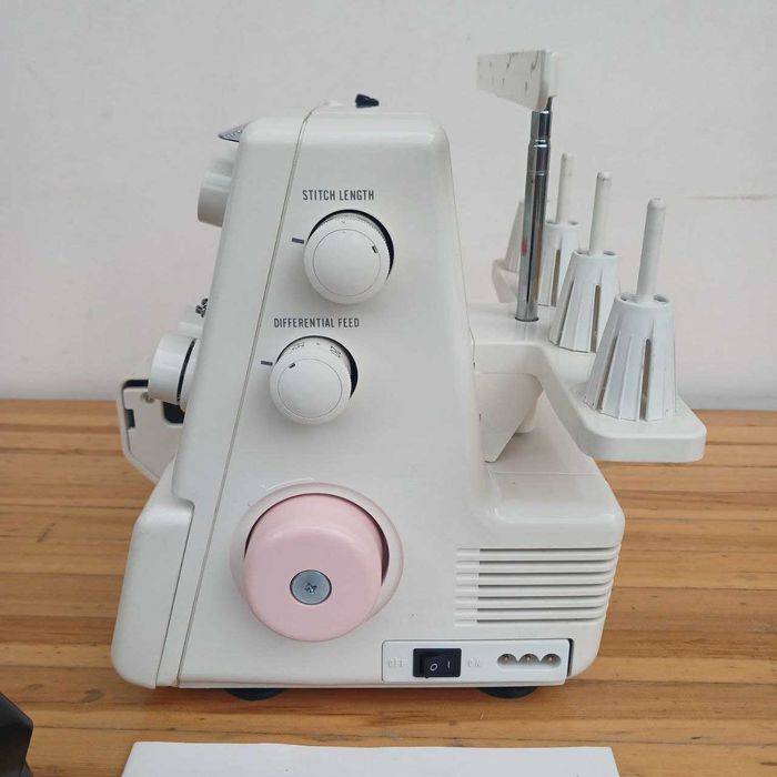 Janome 204D(Япония). Год гарантии/Металл/Комплект.