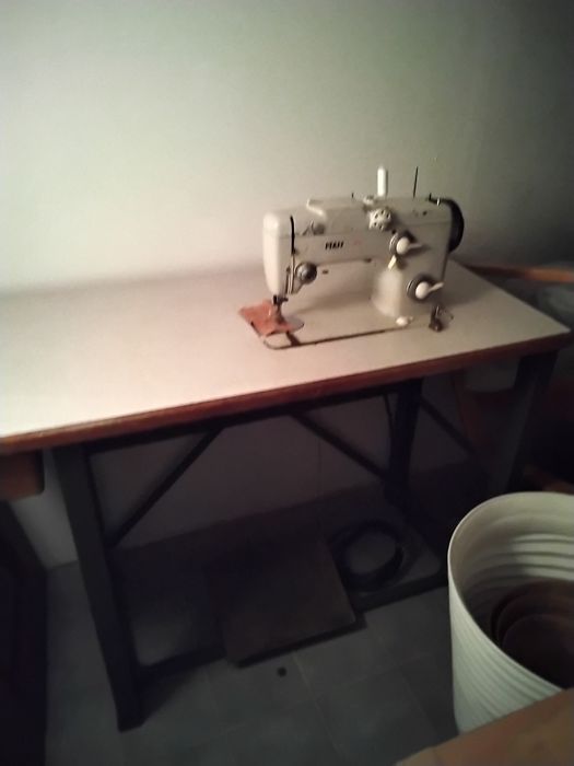 Швейная машина Phaff