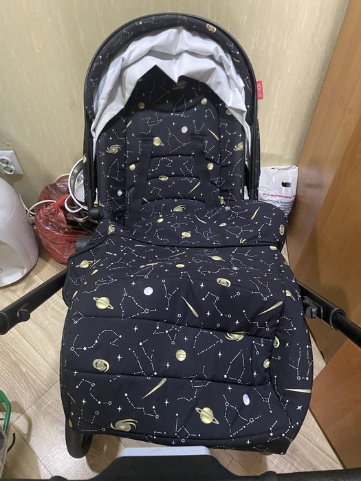 Продам коляску, стульчик , шезлонг