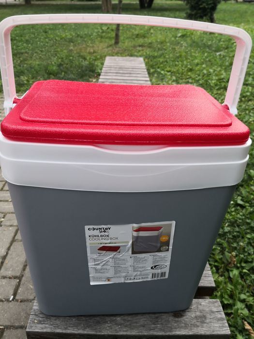 Vind ladă frigorifica nouă 25 litri nouă, și 40 litri nouă