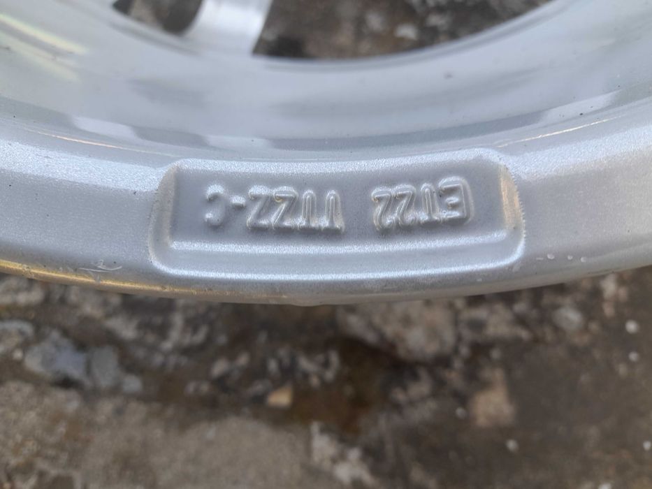 Продава алуминиеви джанти с датчици  ,като нови,16 цола MB C Klasse,VW,Audi,Шкодa